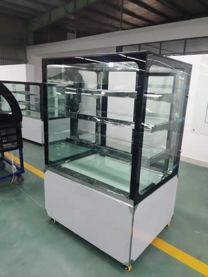 A exposição refrigerando ventilada da sobremesa refrigerou o armário com base de aço inoxidável
