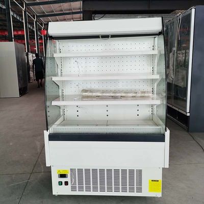 A Multi-plataforma semi vertical obstrui no refrigerador aberto da exposição com cortina da noite
